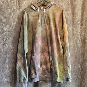 Gildan Earthy Tie-Dye Hoodie